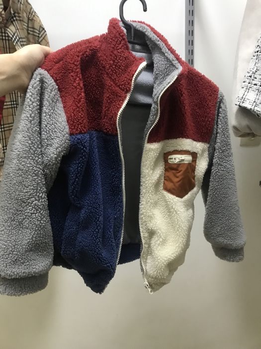 Детская куртка или кофта весенная брендовая