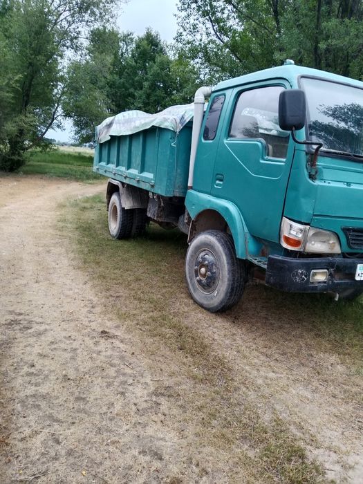 Донгфенг самосвал