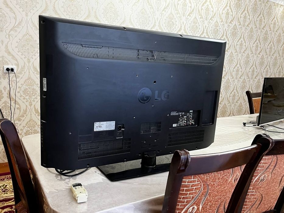 42 дюйм Samsung телевизор