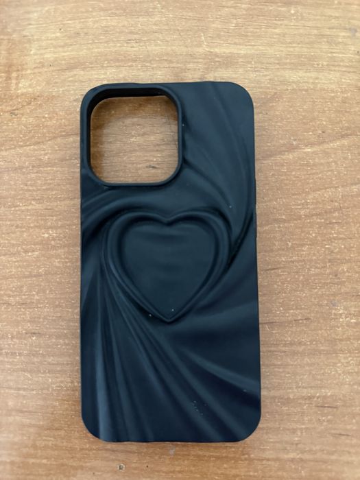 Чехолы для iPhone 13 pro