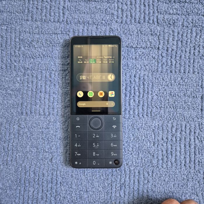 Qin f22 pro. By Xiaomi  (64gb)