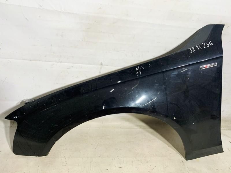 Aripa fata stanga cu defect Audi A4 8K2, B8 Berlina culoare neagra - l
