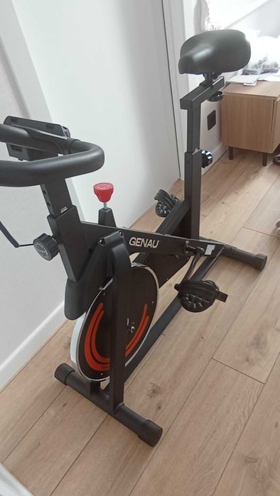 Домашний велотренажер Genau