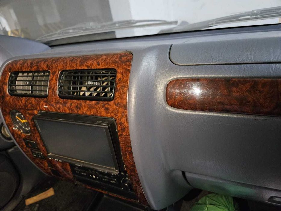 автомобиль внедорожник