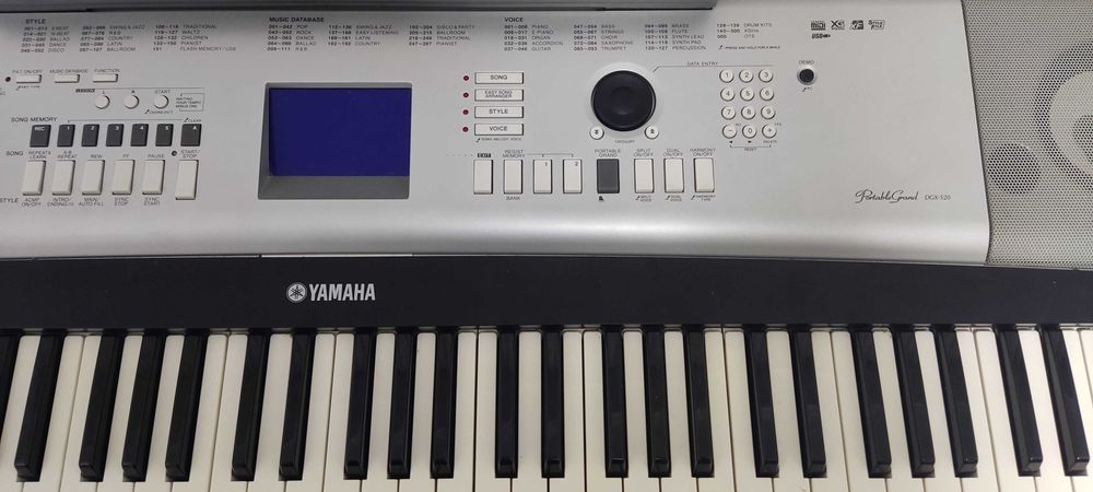 Vând orgă/pianină electronică Yamaha