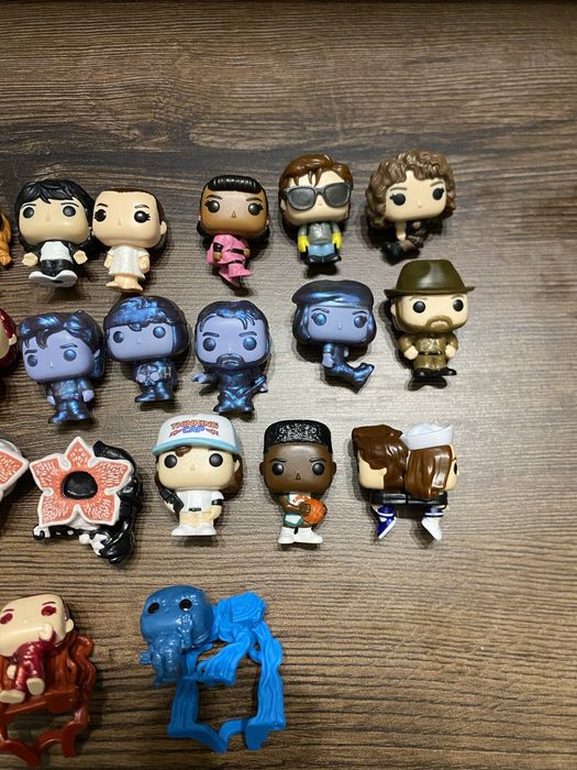 Kinder joy stranger things full collection