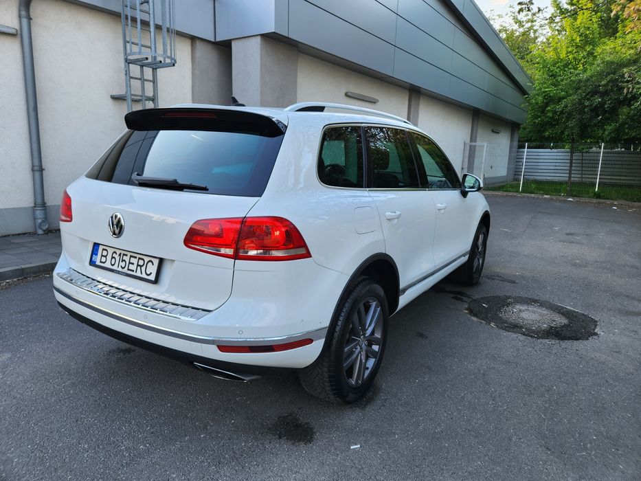 VOLKSWAGEN Touareg 2015 — imagine 3