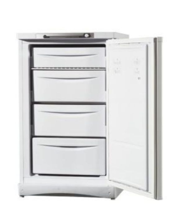 Продам Морозильник Indesit SFR 100 белый