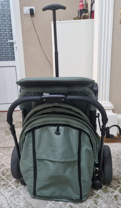 Коляска чемодан.