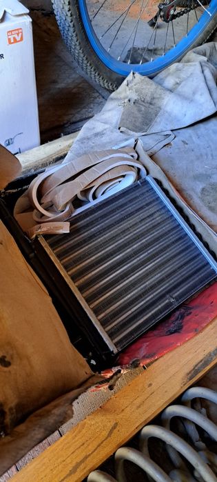 Продам радиатор печки приора