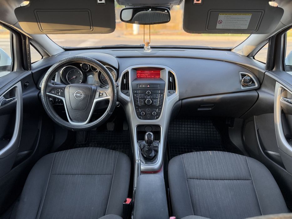 Opel astra J 1.7 CDTI