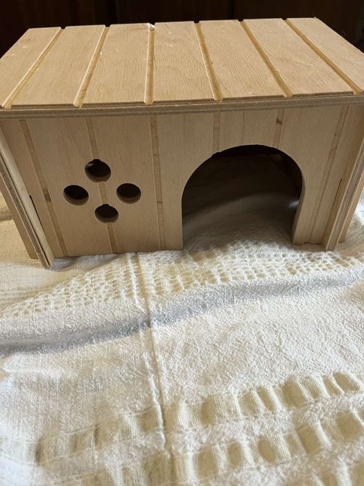 Дървена къща / скривалище за хамстери / гризачи