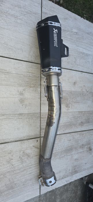 Toba moto akrapovici