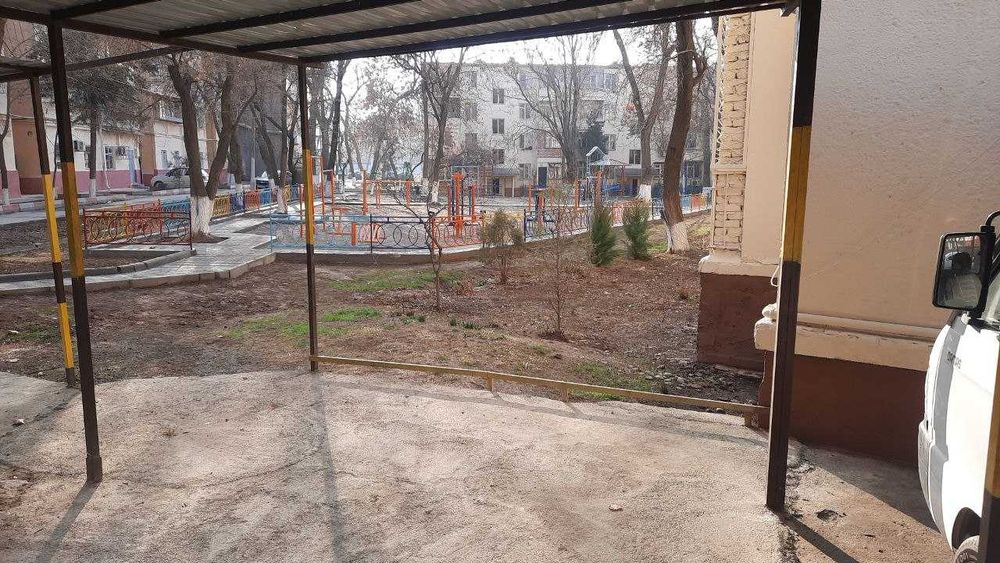 Ялангач Дом быта СРОЧНО Своя квартира 3/1/4 в Мирзо-Улугбекском районе