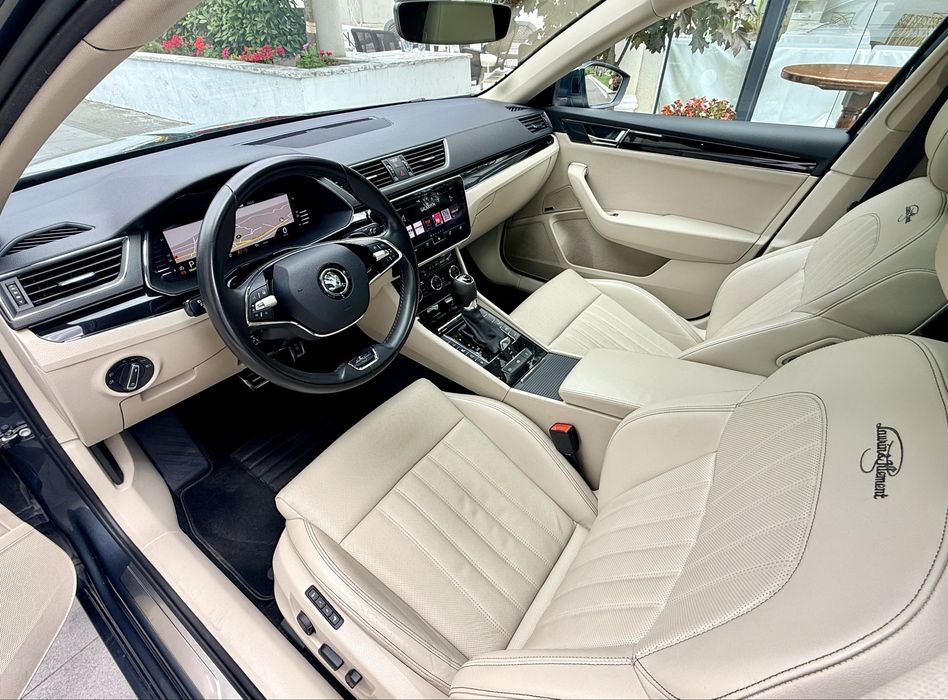 Skoda Superb iv Laurin & Klement! Absolut Full Option! Plug-in Hybrid !