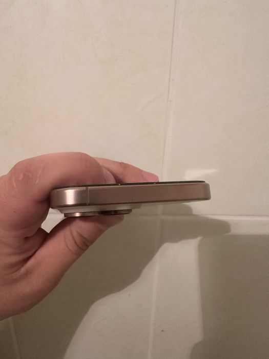 16 про Макс Голд