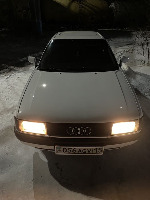 Продам Audi 80 1.8 моно , 1990 год