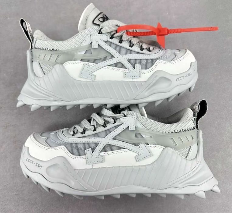 Vand off white odsy grey noi. Marimi de la 37 la 46