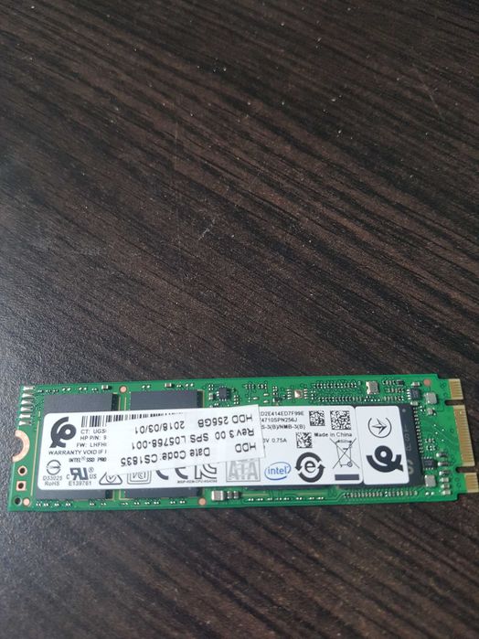 Intel SSDSCKKF256G8H - 256GB M.2 2280 SATA III 6Gbps schimb