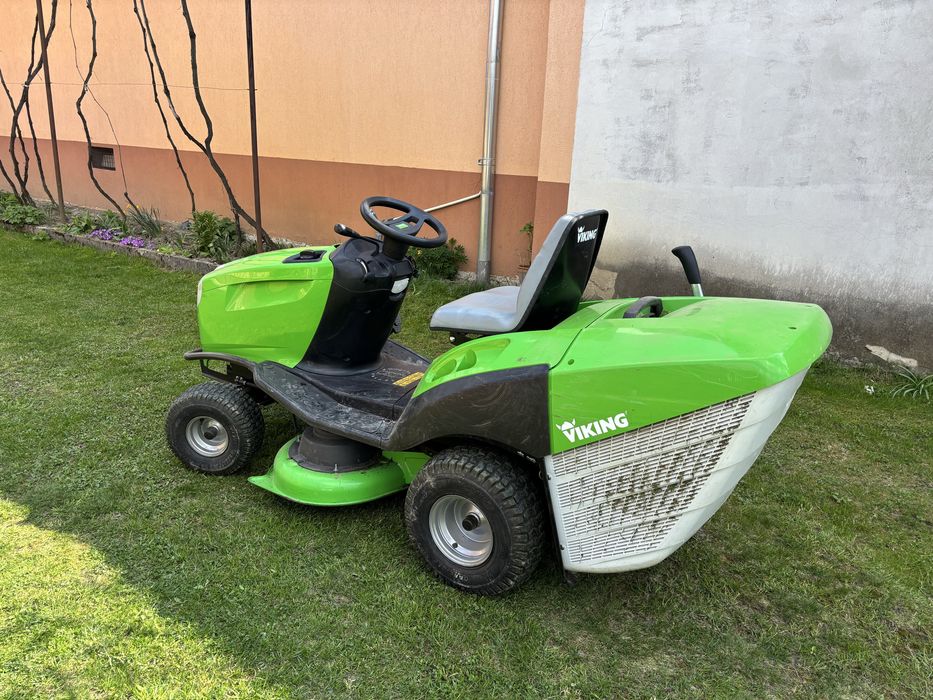 Tractoras de tuns iarba viking