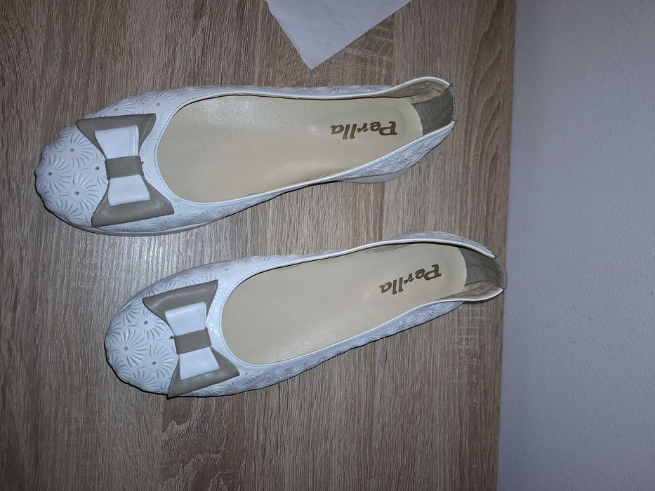 balerini piele noi marimea 41