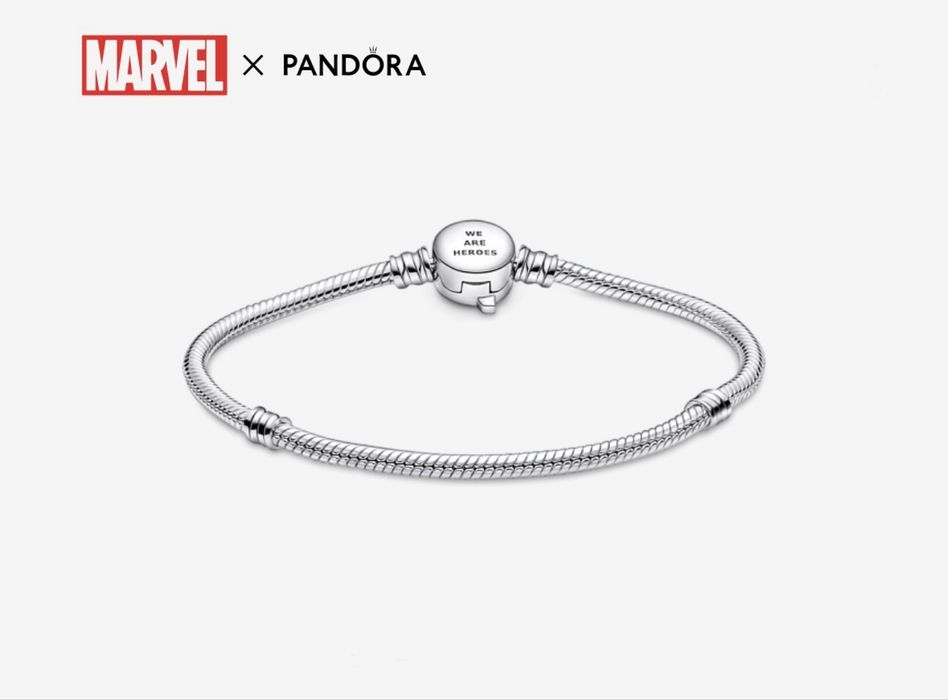 Продам браслет с шармиками от Pandora