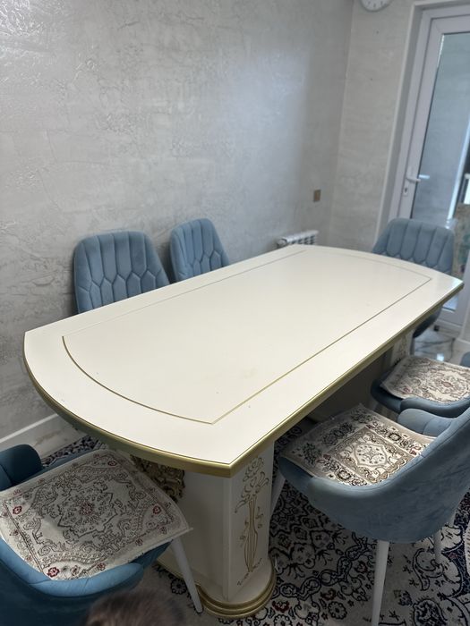 Кухонный стол высокий