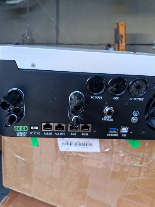 Growatt spf 6000 ES plus-6 -хибриден инвертор