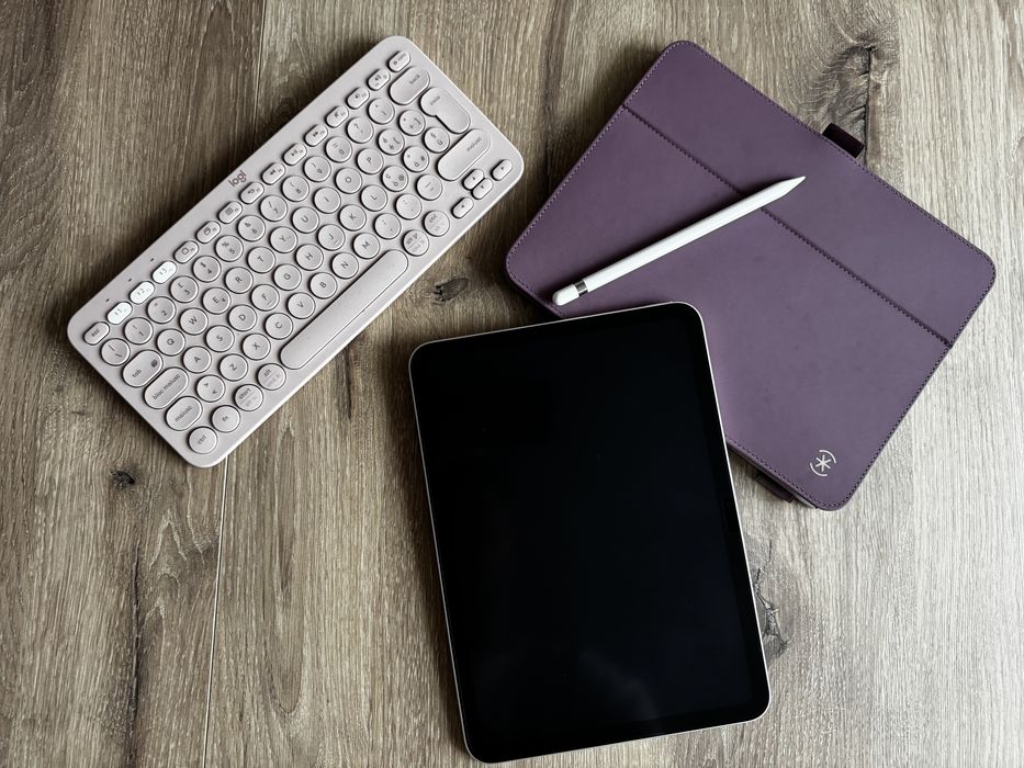 iPad 10 (256GB) Wi-Fi Silver + Apple Pencil 1 + Адаптер + Клавиатура Logitech K380s
