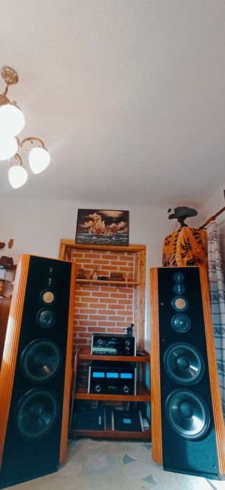 Amplificator Mcintosh  MA7000 si MC207/205 7/5X200 W  preamp MX150/121