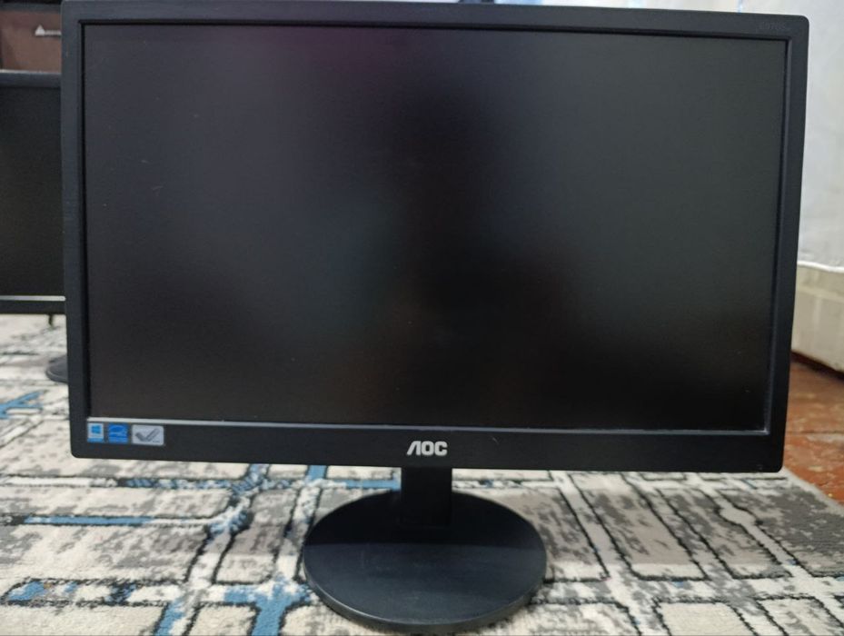 Monitorlar ishlatilgan yaxshi xolatda