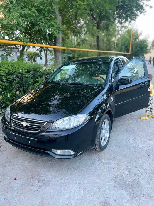 Qora Gentra Chevrolet 2024 Sotaman. Black GBO