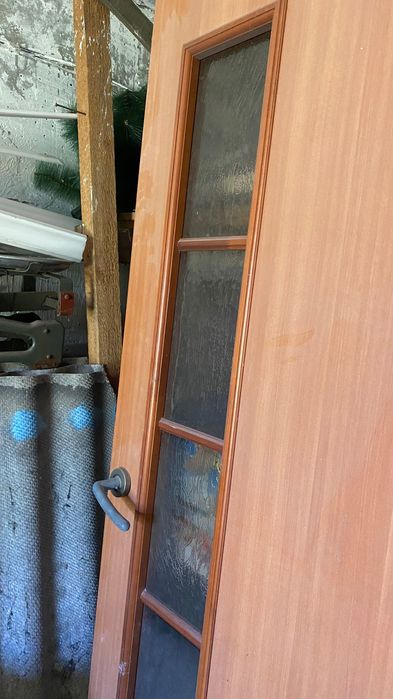 Продам двери, б/у