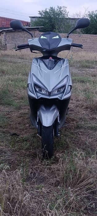Скутар сотилади или обмен электронига  qiumotors 125 куб