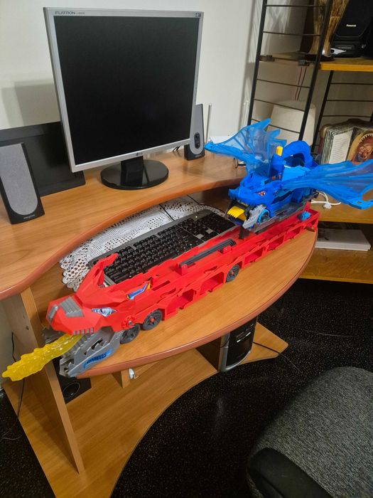 Писта hot wheels