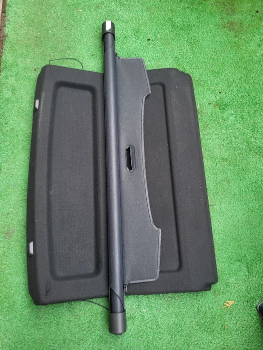 Polita, rulou  portbagaj  Dacia jogger si Duster