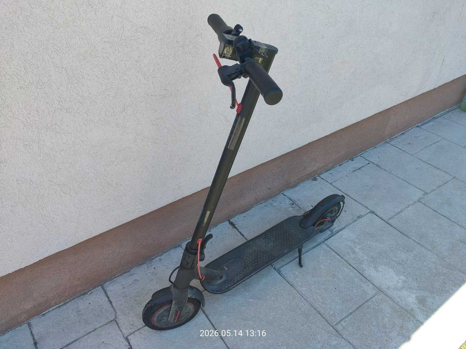 Trotineta electrica Xiaomi Mi Electric Scooter Pro (2 celule defecte)