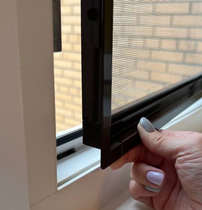 Маскитная сетка окна балконы пластик