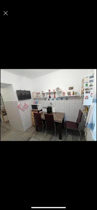 Vând apartament 3 camere