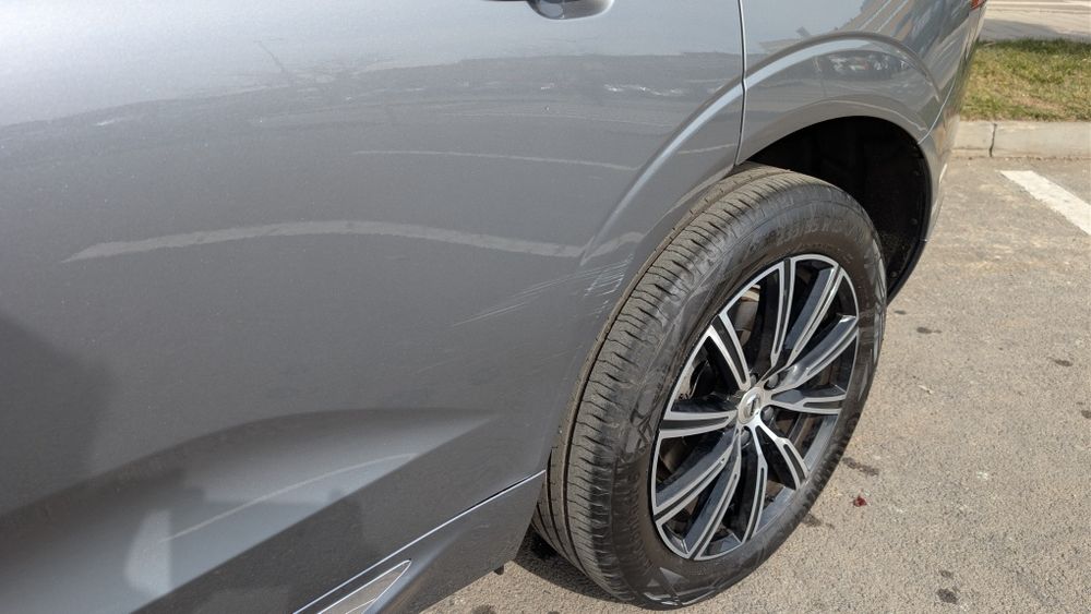 Volvo XC60 B5 Inscription MHEV 2021 – 41.000 km – configurație premium