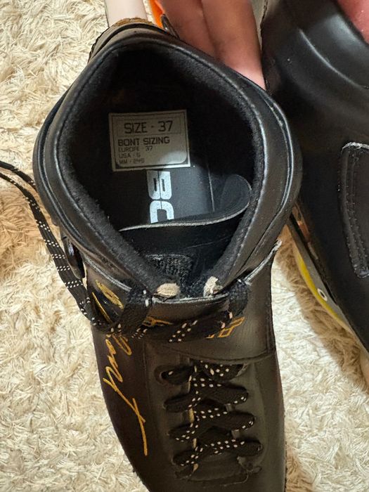 Role profesionale in linie Bont