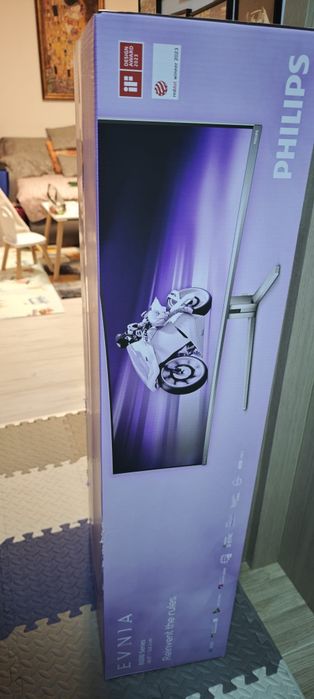 Monitor Philips Evnia 49M2C8900 QD-OLED 49” 240Hz