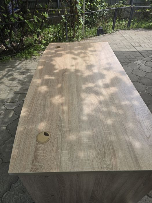 Столы для офиса и дома