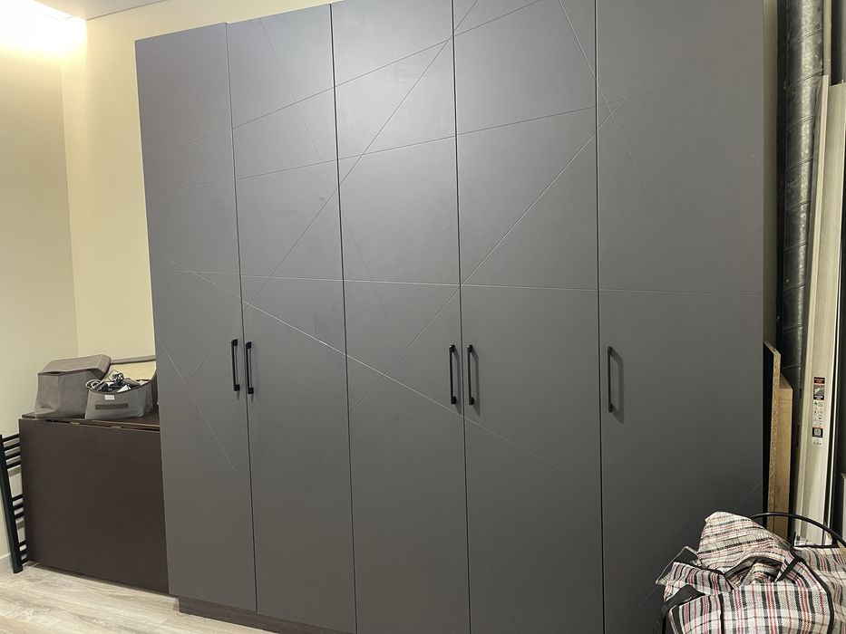 Шкаф большой продаю