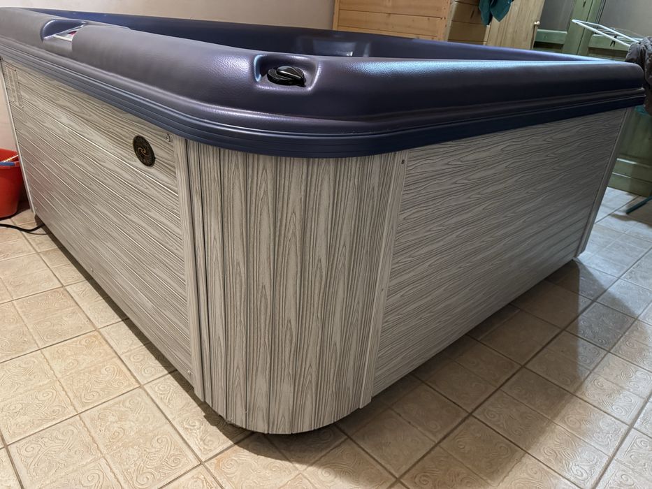 Jacuzzi de exterior 6 persoane