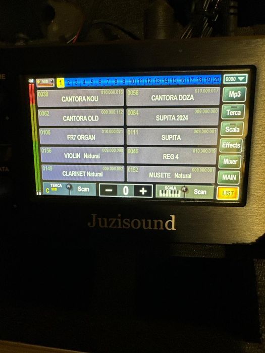 Vând acordeon Guerrini Digital