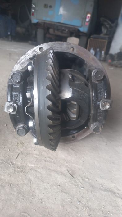 Редуктор  Tayota hailux.