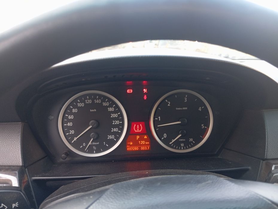Продавам BMW E60 530D На Части