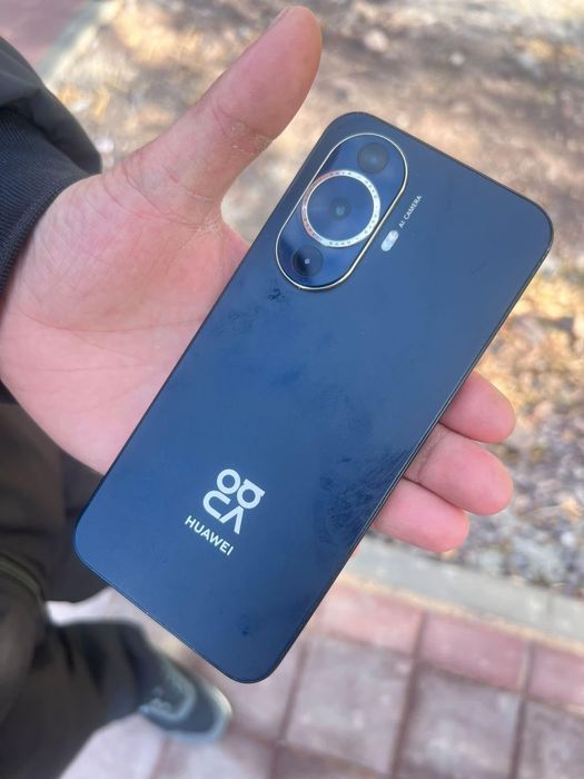 Huawei nova 12s в отличном состоянии