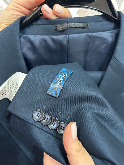 Продам мужской костюм